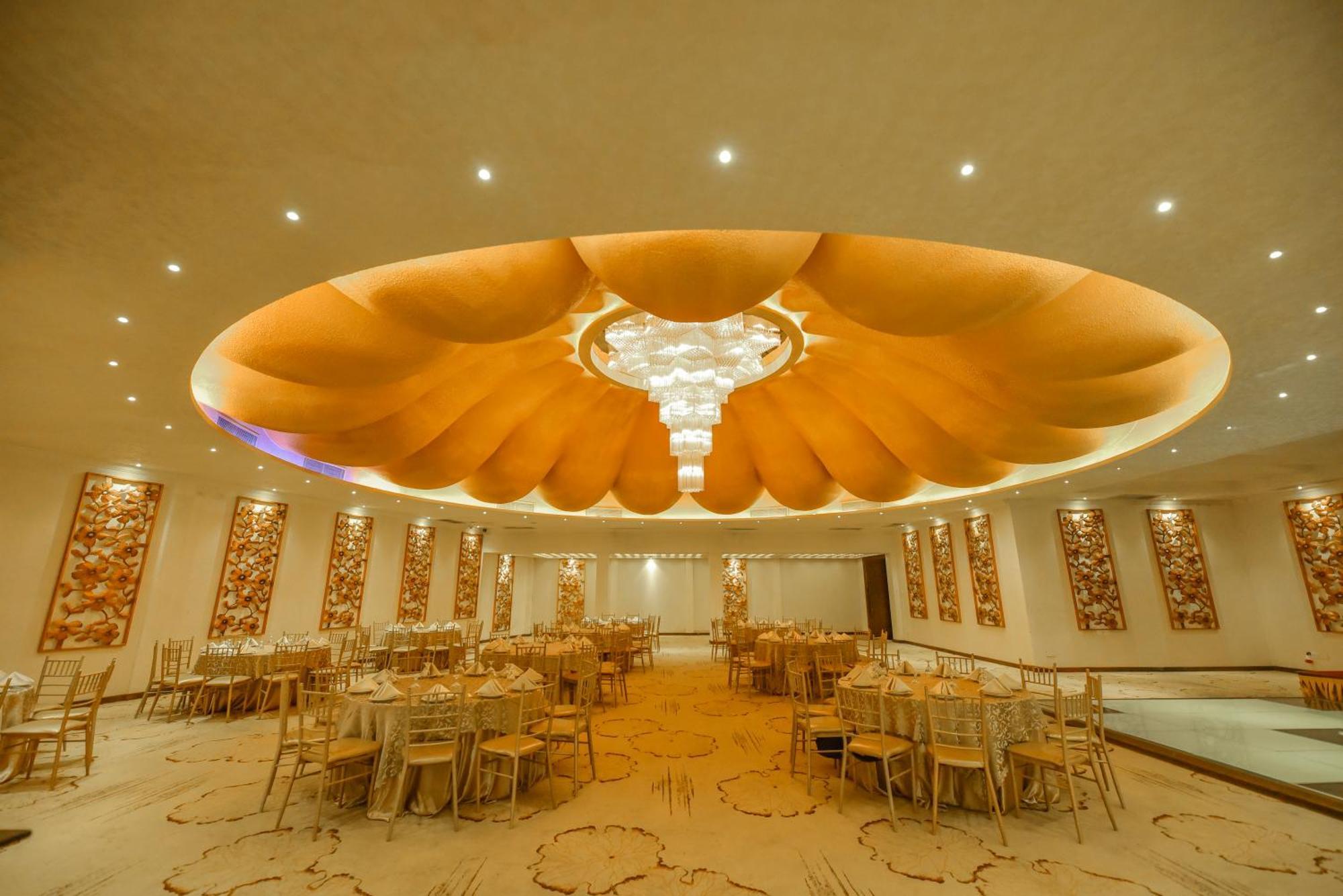 The Full Moon Hotel Katunayaka Εξωτερικό φωτογραφία