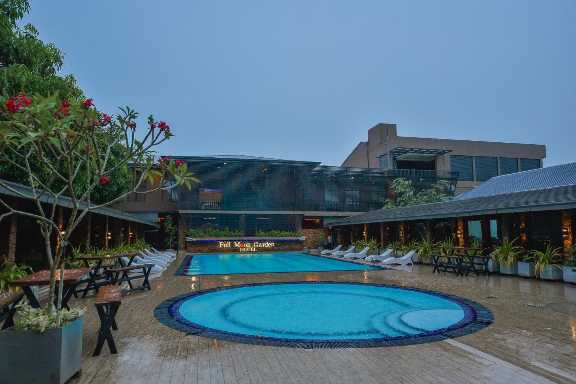 The Full Moon Hotel Katunayaka Εξωτερικό φωτογραφία