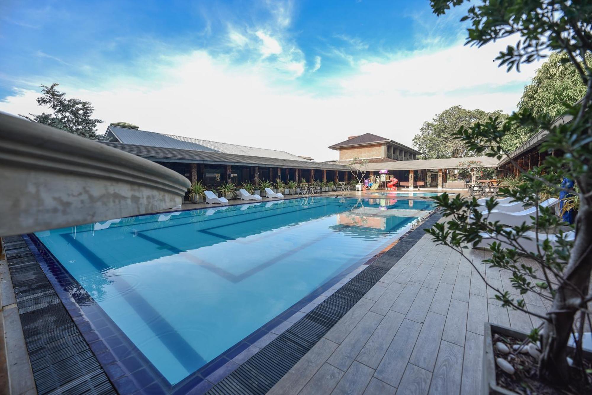 The Full Moon Hotel Katunayaka Εξωτερικό φωτογραφία